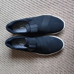 Collection by Clark's black sneakers for women size 8 with cushion velcro straps